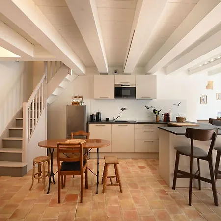 Holiday home Le Chai Elegant