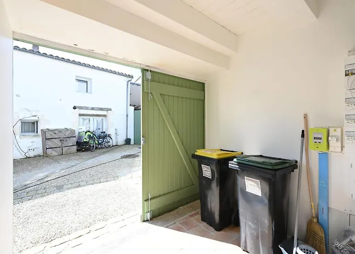 Holiday home Le Chai Elegant *